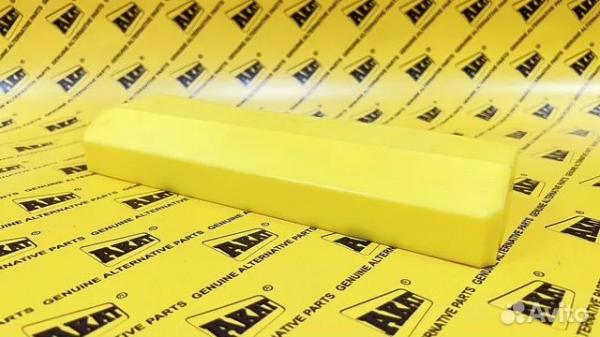 Накладка рукояти (15FT) правая OEM T125309 — фото 2